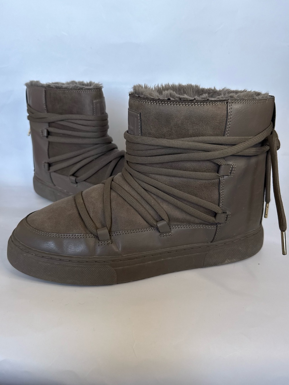H&M Women's Dark Beige Padded Lace Up Boots in size US 10